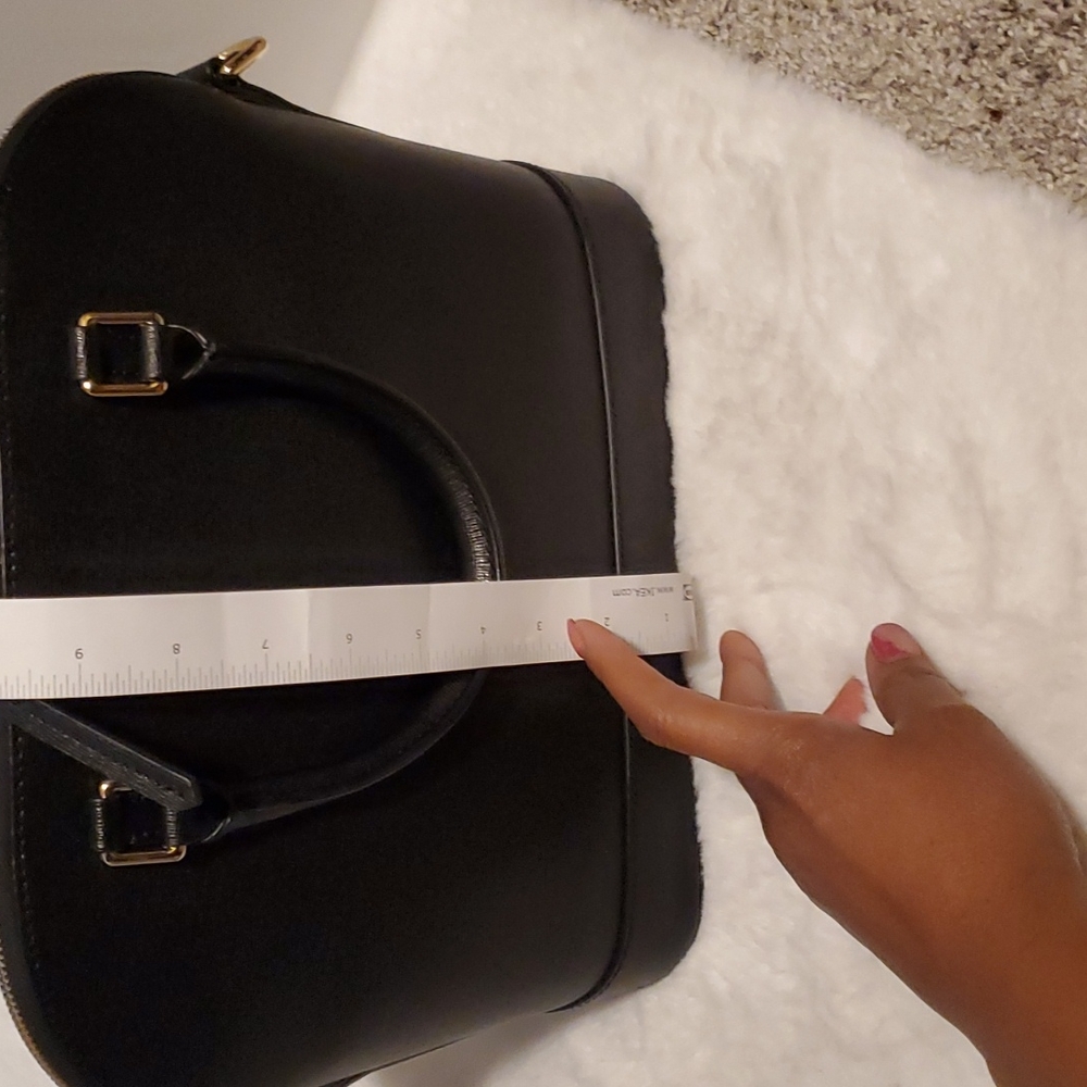 Satchel - Picture 3 of 5
